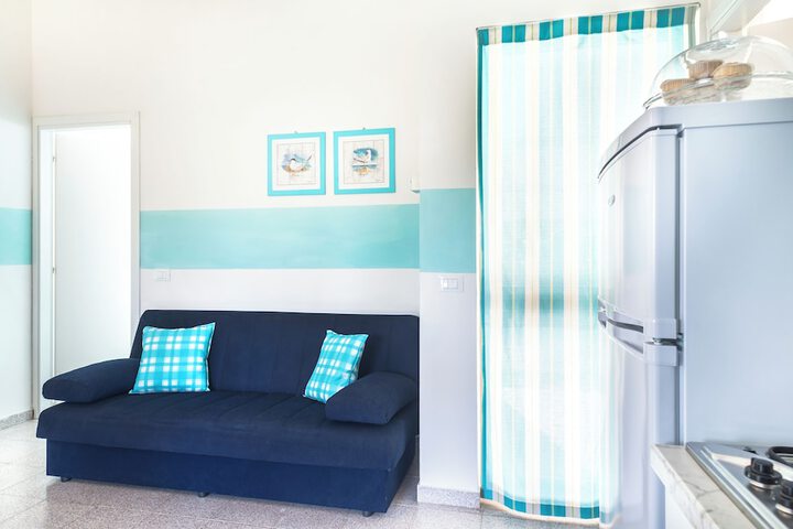 Room 141 of 243