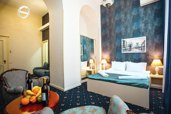 Room 10 of 91
