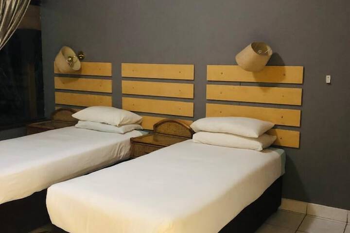 Room 17 of 22