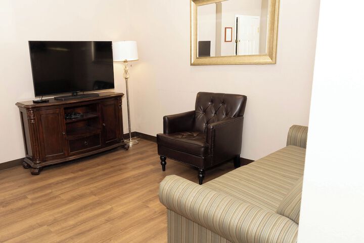 Room 10 of 29