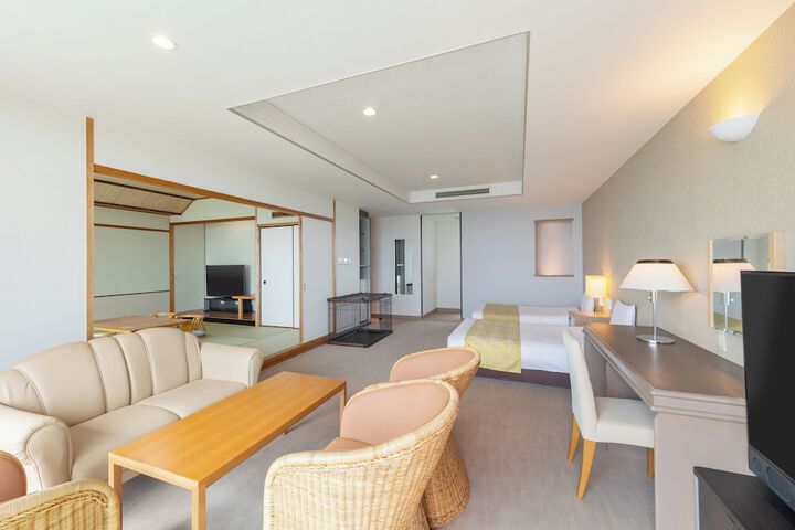 Room 16 of 71