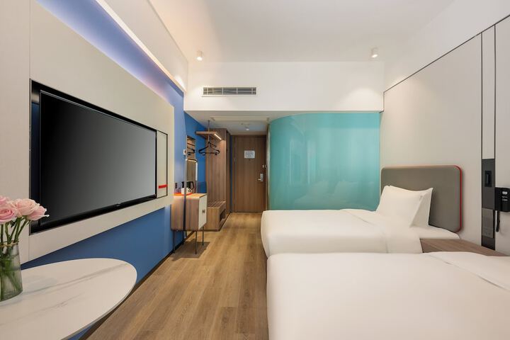 Room 28 of 88