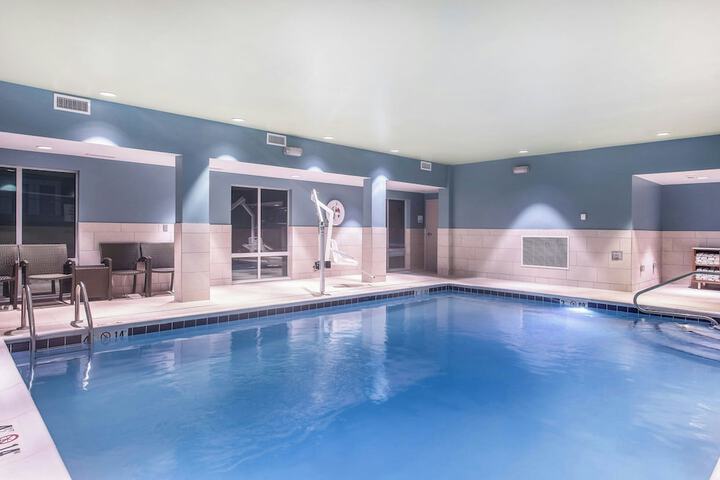 Pool 15 of 33