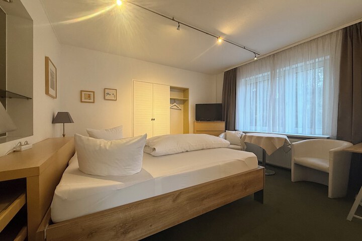 Room 4 of 47
