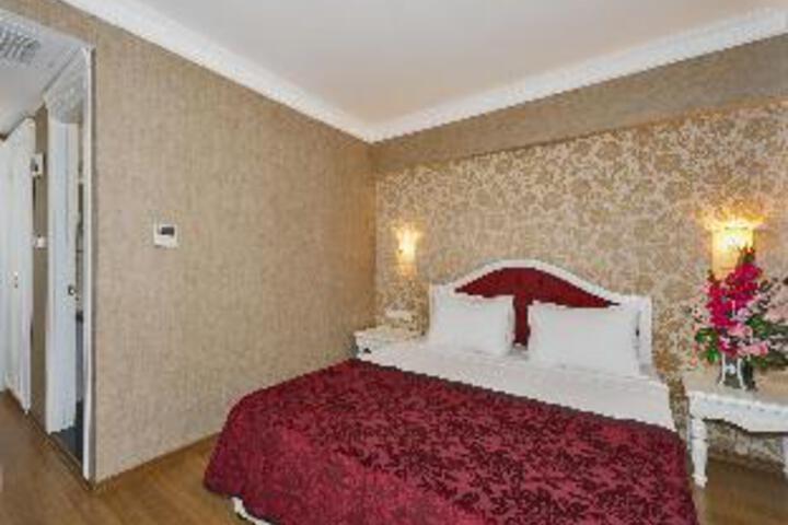 Grand Ninova Hotel
