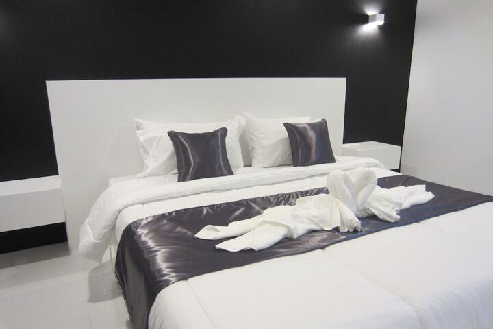 Room 16 of 63