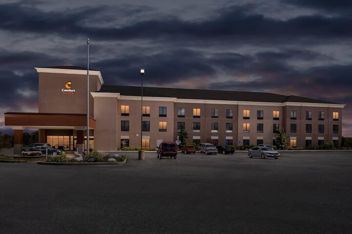 Hotel 82 of 83