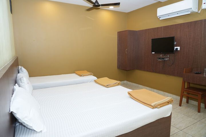 Room 3 of 21