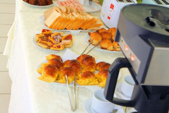 Breakfast/Coffee Service 31 of 41