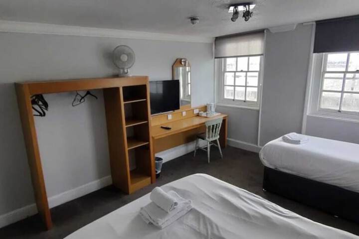 Room 45 of 89