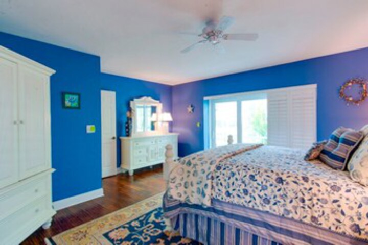Room 16 of 18