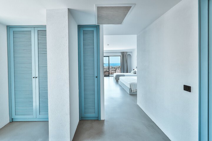 Room 46 of 91