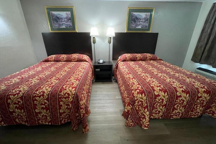 Deluxe Double Room (5 of 7)