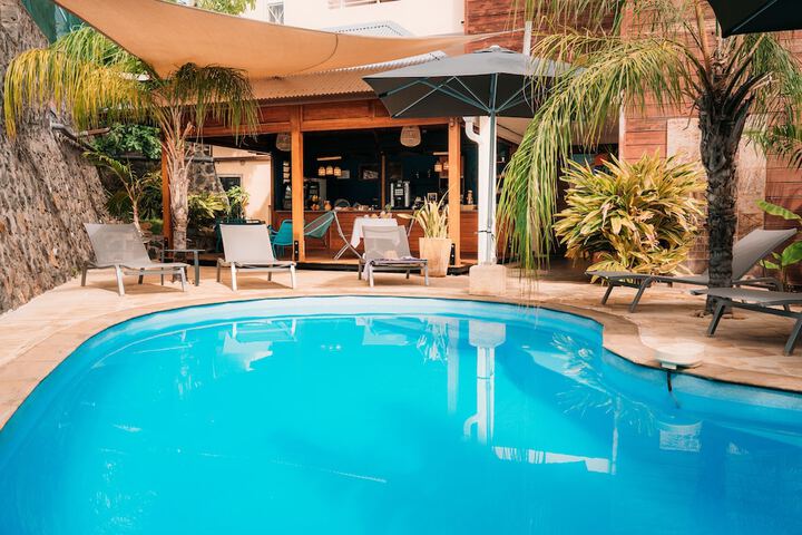 Pool Hotel
