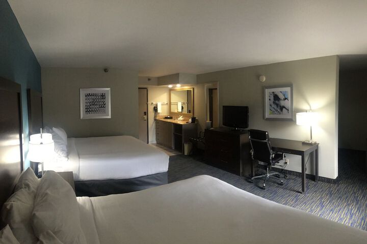 Quadruple King Size Bed (14 of 15)