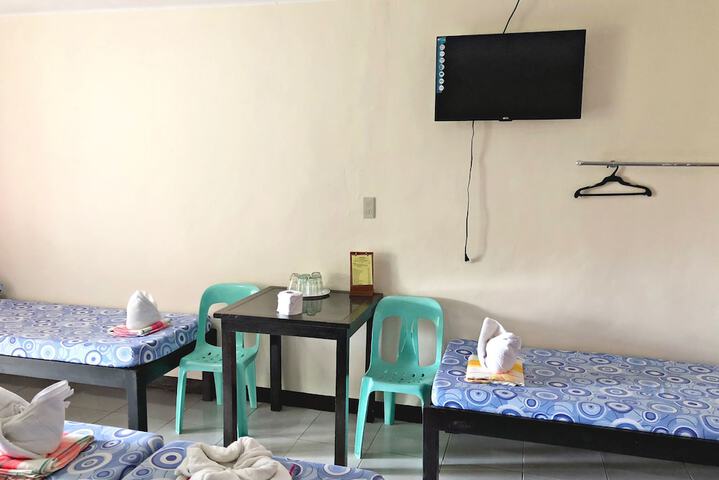 Room 15 of 32