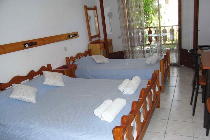 Room 15 of 32
