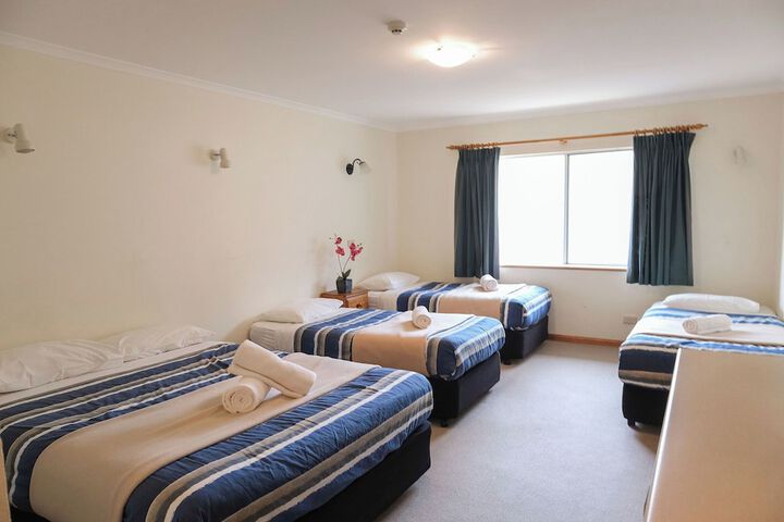 Room 25 of 47