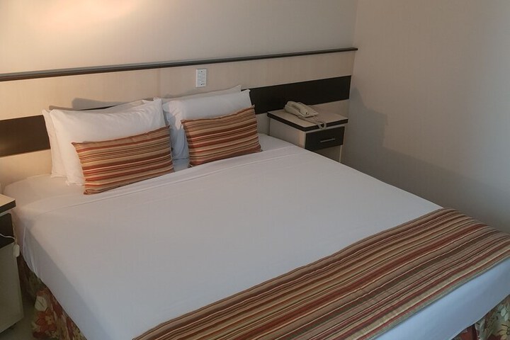 Room 40 of 53