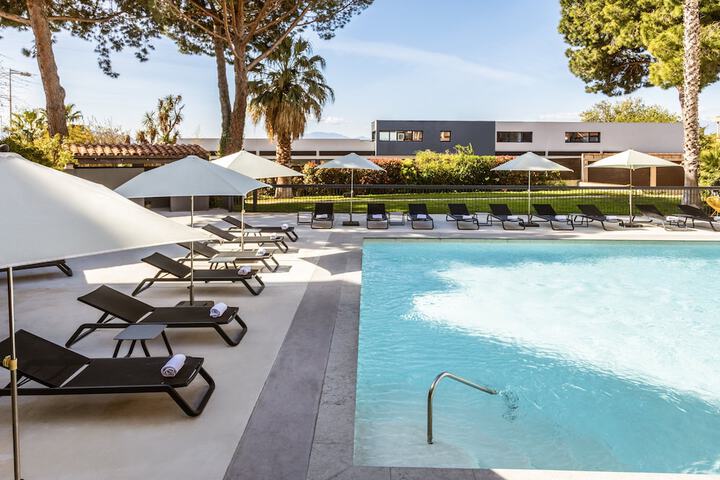 Pool 36 of 65