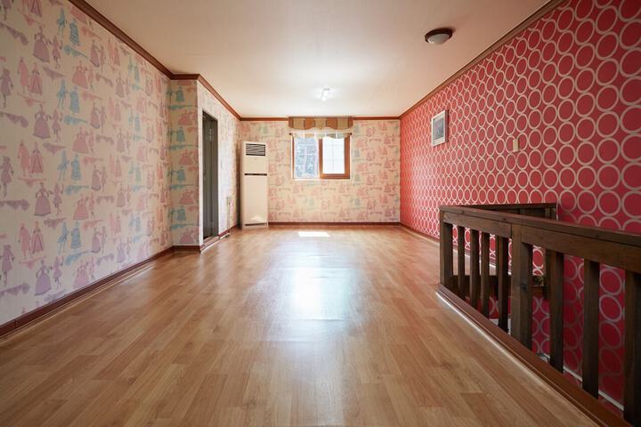 Room 17 of 82