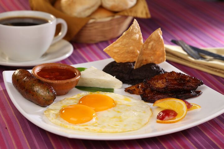 Breakfast/Coffee Service 22 of 35