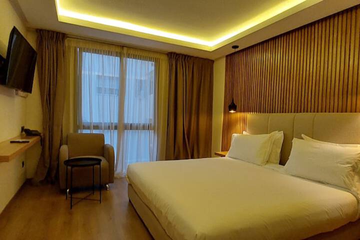 Room 14 of 84