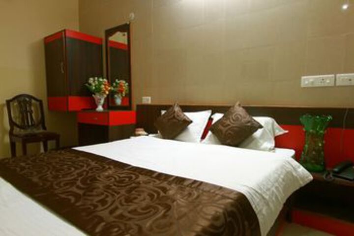 Room 3 of 15