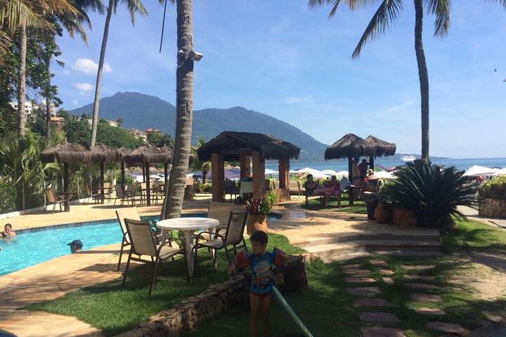 Hotel with Pool