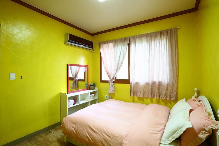 Room 65 of 111