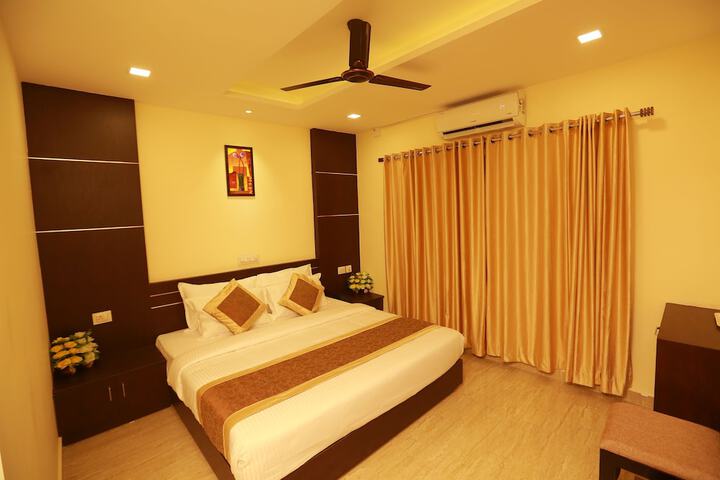 Room 15 of 43