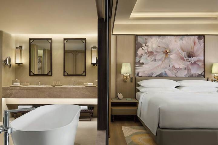 Room 31 of 69