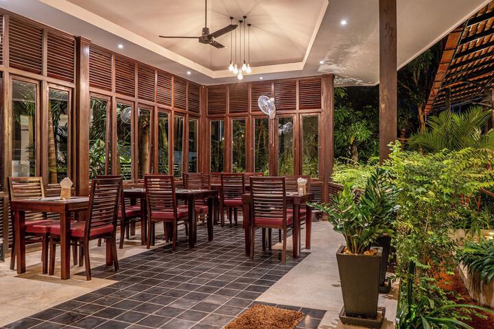 Dining 126 of 174