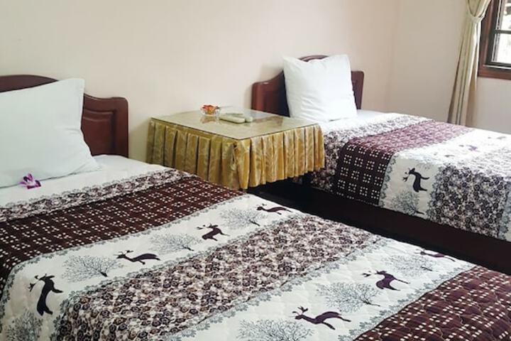 Room 5 of 31