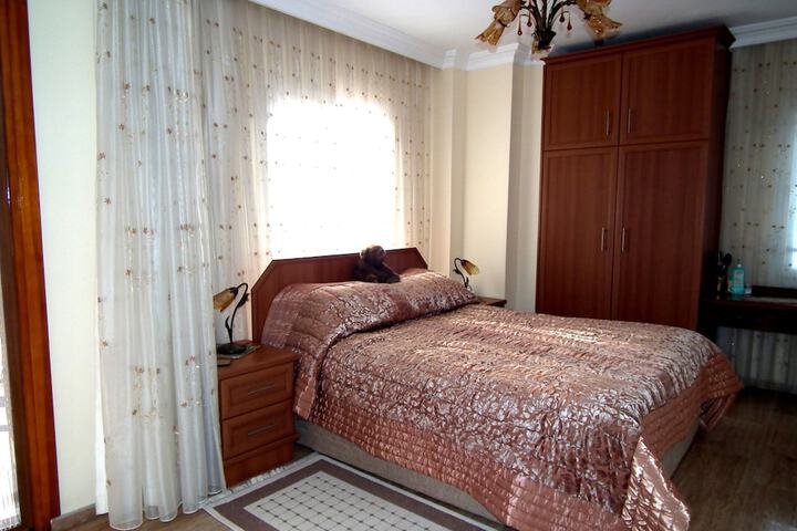 Room 4 of 23