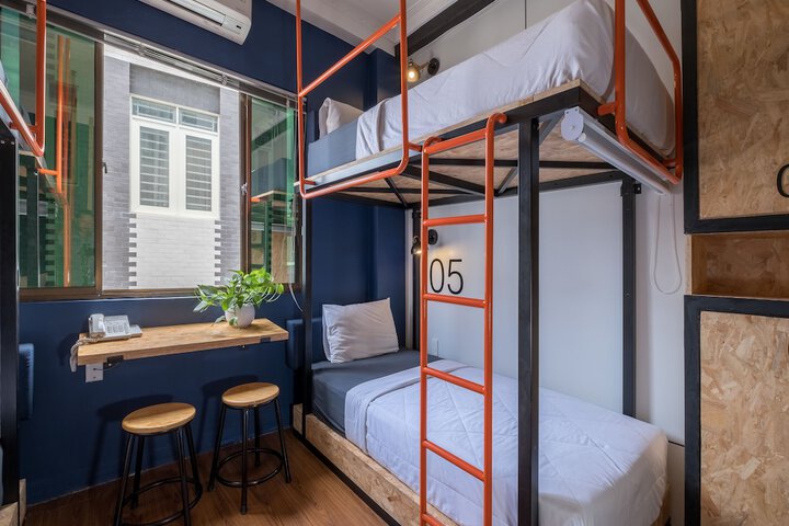 Room 19 of 83