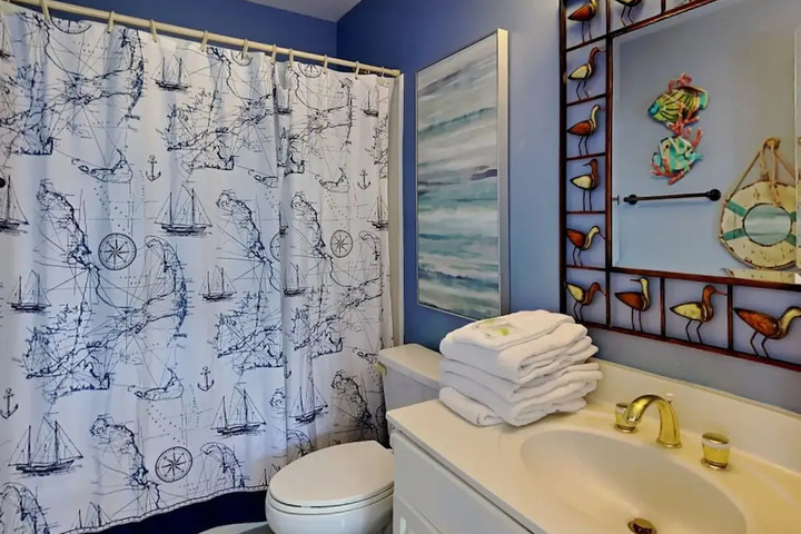 Room 8 of 22