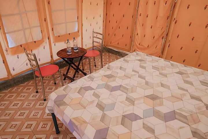 Room 7 of 26