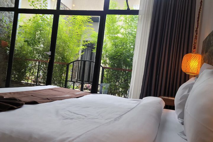 Room 27 of 121