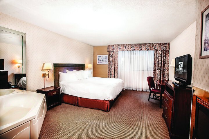 Room 8 of 19