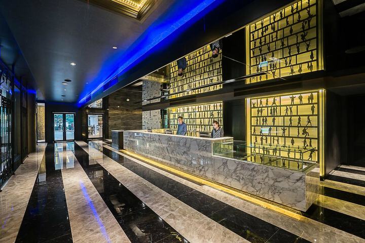 Hotel 3 of 92