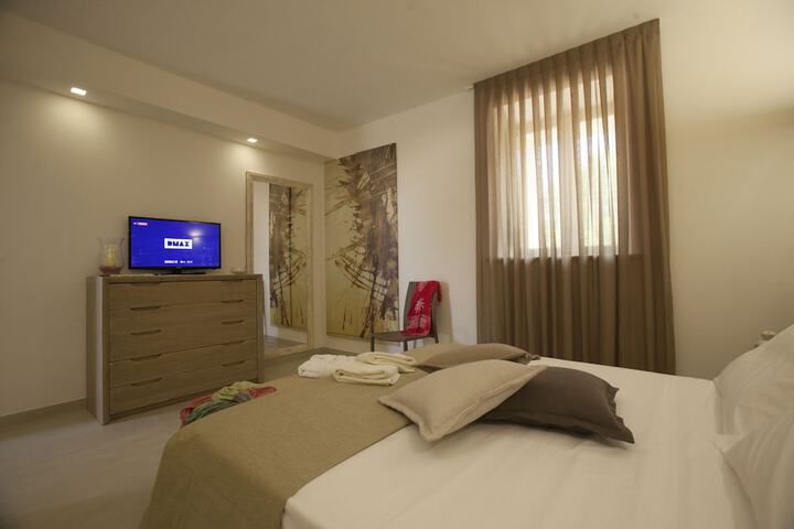 Room 10 of 62