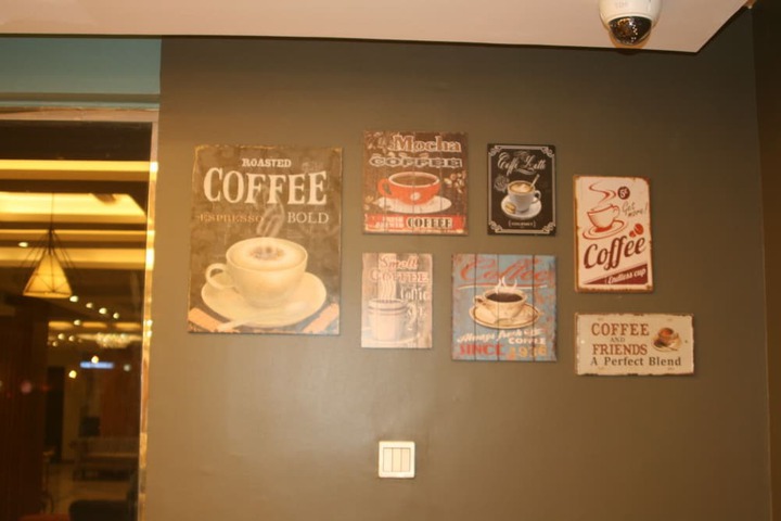 Breakfast/Coffee Service 73 of 107