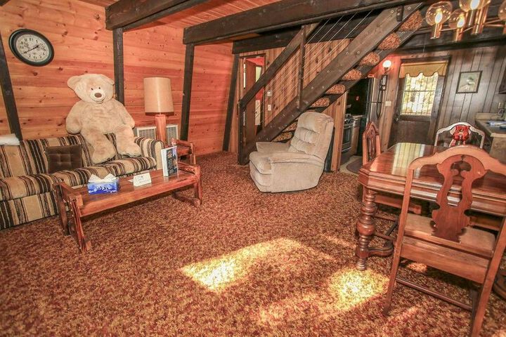 Room 13 of 26