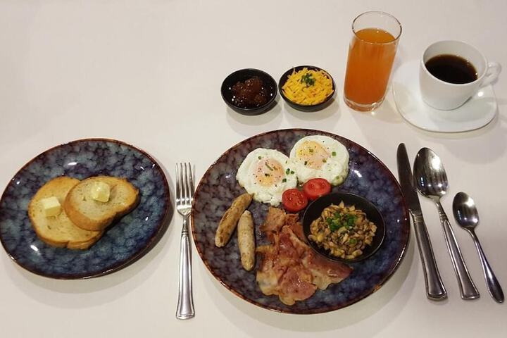 Breakfast/Coffee Service 33 of 49