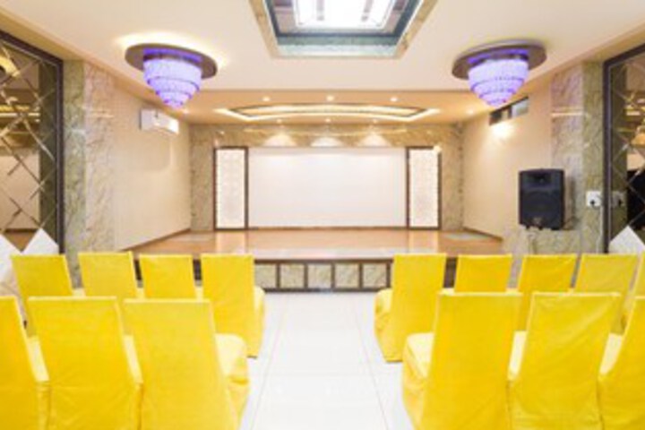Ballroom/Hall 2 of 26