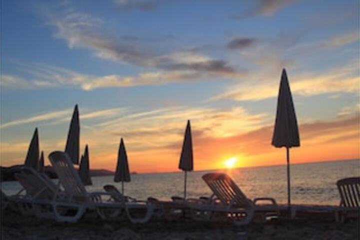 Beach 65 of 72