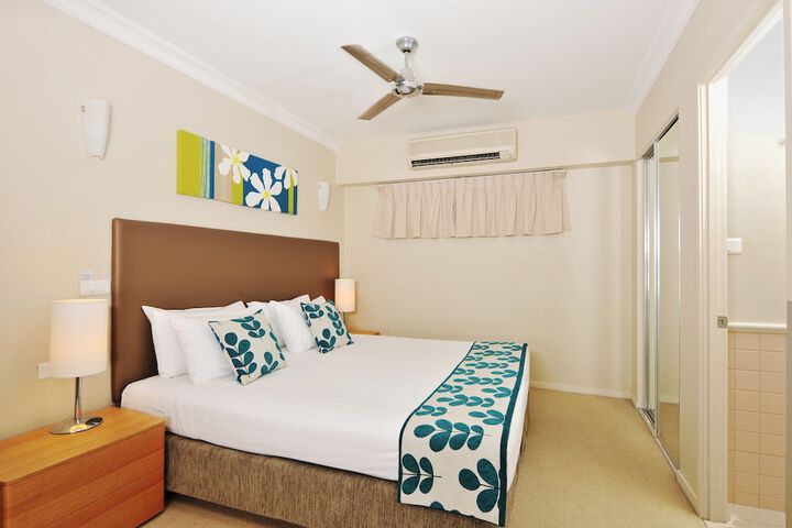 Room 5 of 34