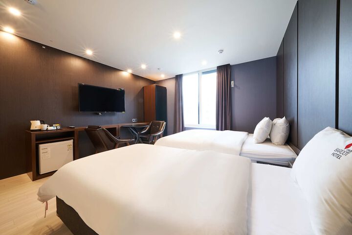 Room 41 of 87