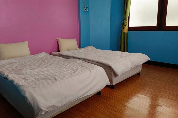 Room 9 of 59